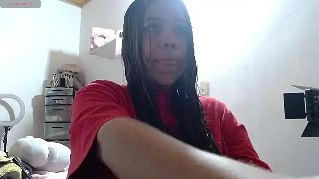 M1la 18 online show from May 31, 4:18 am