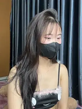 winter 222 online show from May 7, 8:23 pm