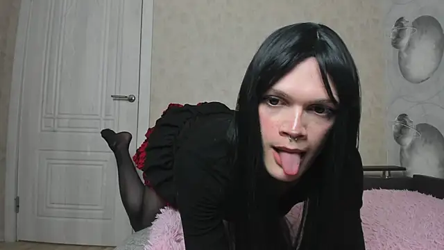 nightrapunzel online show from May 8, 3:37 pm