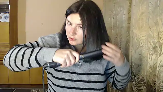 AlinaxJames online show from April 21, 2:04 am