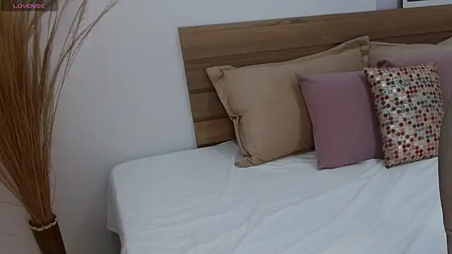 lazury 6 online show from April 17, 7:49 pm