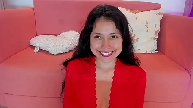 Andrea Robles online show from April 18, 7:07 pm