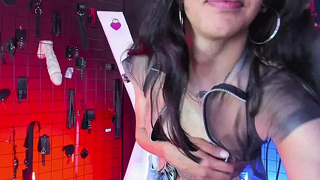 ms madycooper bdsm online show from April 21, 1:42 am