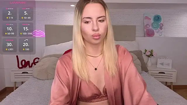 Bella crazyy online show from May 13, 9:09 pm