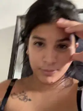 LuisanyiA2004 online show from April 20, 6:44 pm