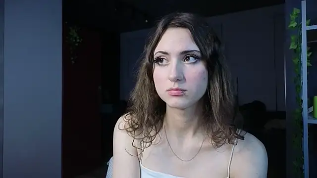 lovergirl4me online show from June 19, 9:51 pm