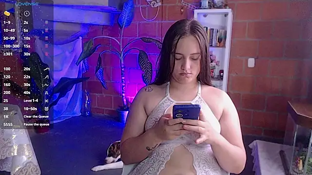 Valerymoon19 online show from June 27, 4:46 pm