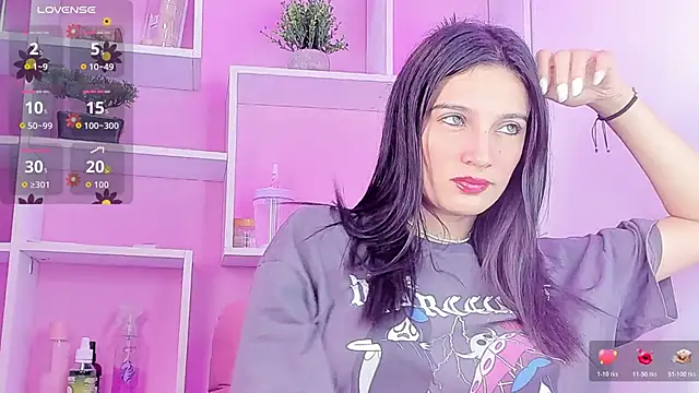 MilaWhitte online show from June 15, 4:40 pm