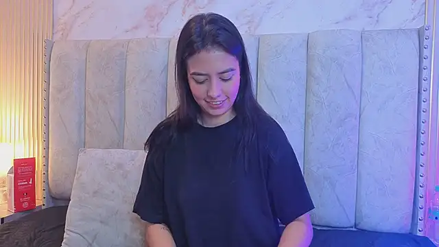 Alahia Bloom online show from June 3, 2:33 pm