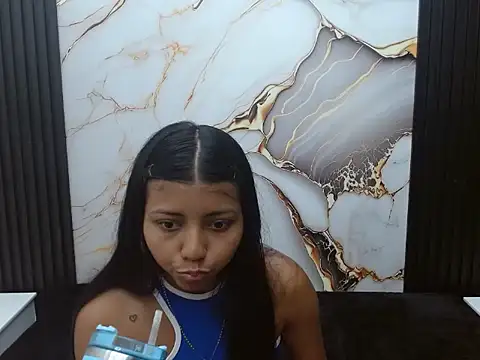 AndreaSerpa online show from May 28, 8:07 pm