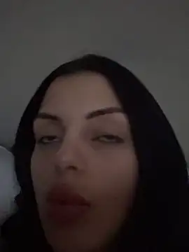 Dedeiii999 online show from April 22, 12:07 am