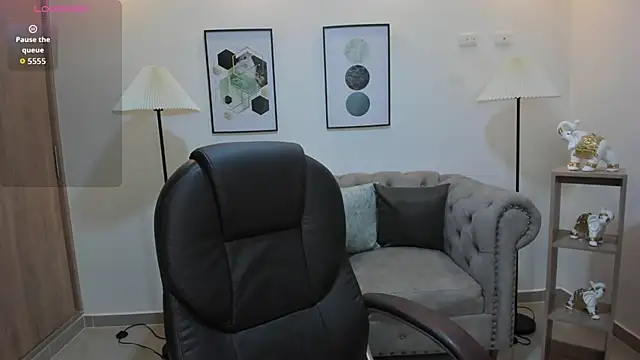 sienna luxor online show from July 15, 7:18 pm