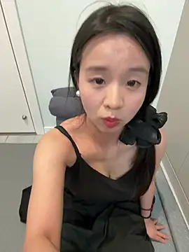 NiNa5203 online show from June 6, 1:28 pm