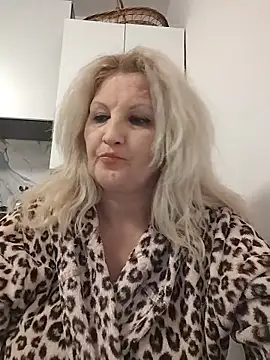 Divineblond online show from February 27, 1:05 am