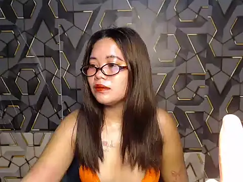 ur prettychelsie online show from May 31, 7:48 pm