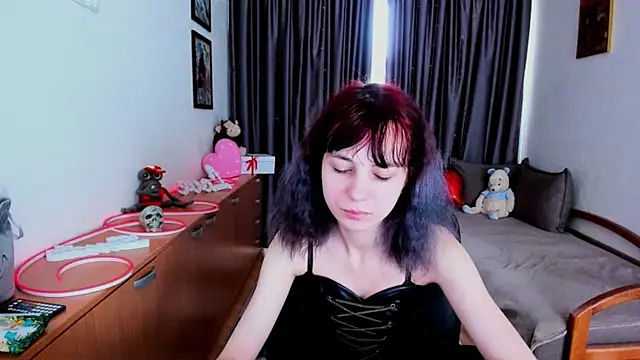 MiniLysii online show from June 13, 6:11 am