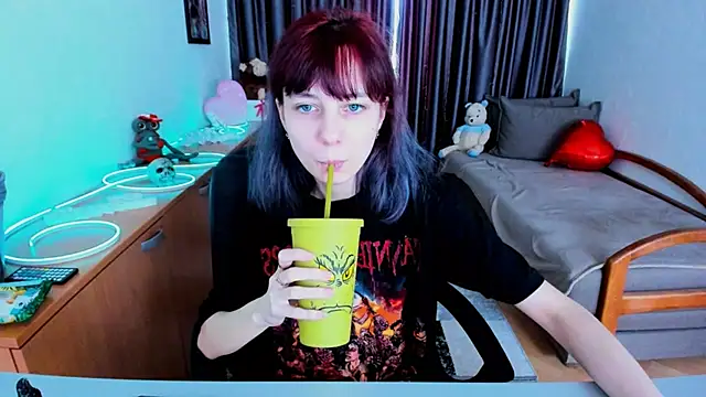 MiniLysii online show from June 6, 7:36 am