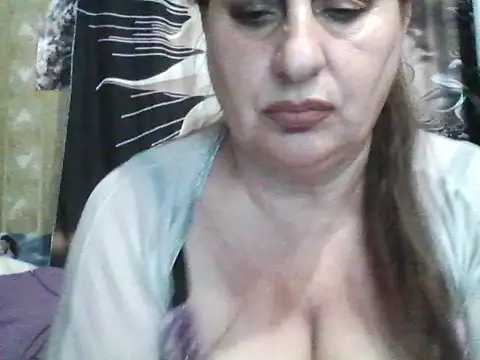 LoaqLovew online show from August 2, 9:12 am