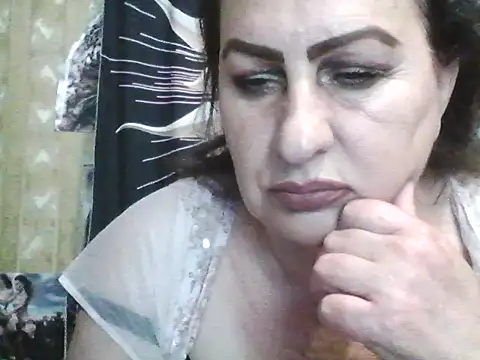 LoaqLovew online show from July 29, 8:58 am