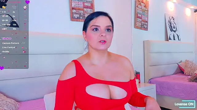 Isabellaa Reyes online show from May 23, 2:48 pm