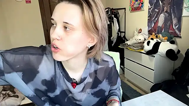 Queen moments  online show from April 23, 10:12 am