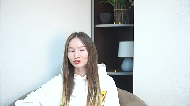 WesleyWestcote online show from April 27, 8:55 am