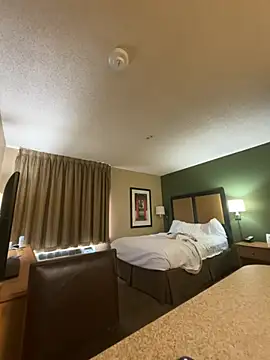 Strawberry256123 online show from April 25, 8:28 pm