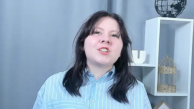 MaliaDemus online show from April 24, 12:19 pm