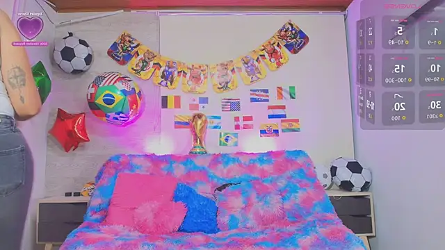 Nyra Queen online show from July 2, 3:06 am