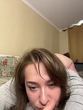 BettyRussian online show from May 20, 1:30 pm