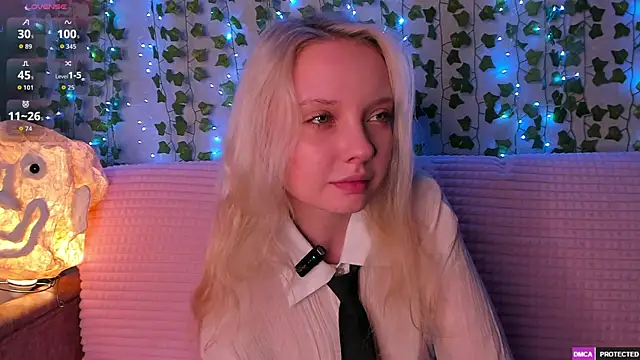  CloudNine  online show from May 29, 2:42 am