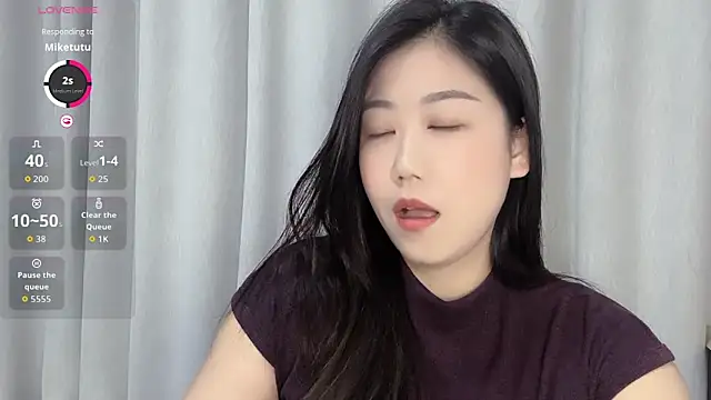 F-Yuwei online show from April 29, 1:14 pm