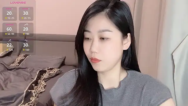 F-Yuwei online show from May 30, 1:09 pm