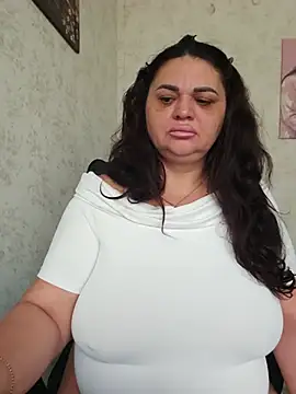 -CUTE-EVVIL- online show from July 24, 6:33 am