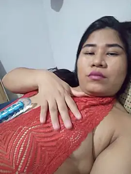 AngelSafadinha01 online show from May 26, 12:10 am