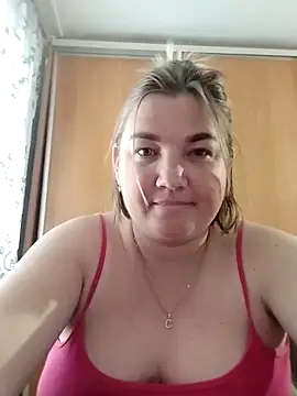 MiyaOlliver online show from May 4, 11:14 am
