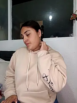 -brendda- online show from May 11, 3:52 am