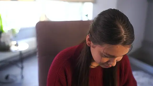 LovettaTinger online show from April 29, 4:05 am