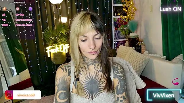 VivVixen online show from June 17, 5:58 pm