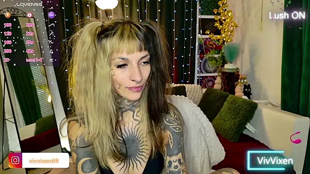 VivVixen online show from July 2, 5:08 pm