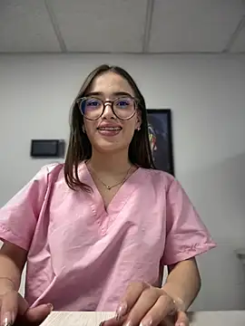 Sweet Milaa1 online show from June 10, 8:07 pm