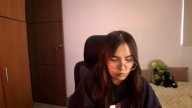 abbyyandmaxx online show from July 9, 8:55 pm
