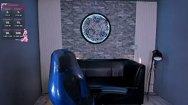 gemma 19  online show from June 29, 8:30 pm