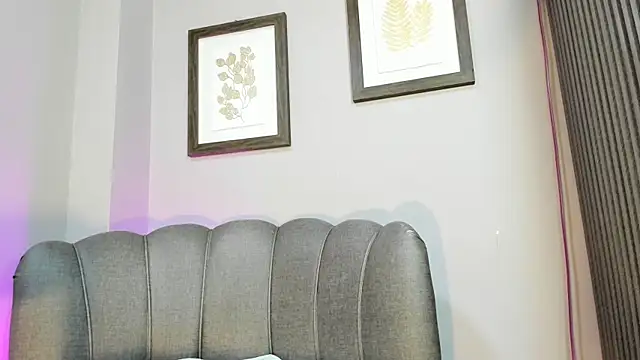 Roxanna moore online show from July 8, 7:32 am
