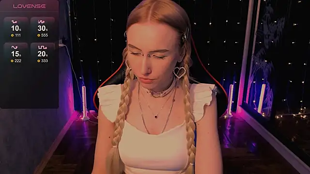 GoddessBambi online show from June 4, 11:36 am