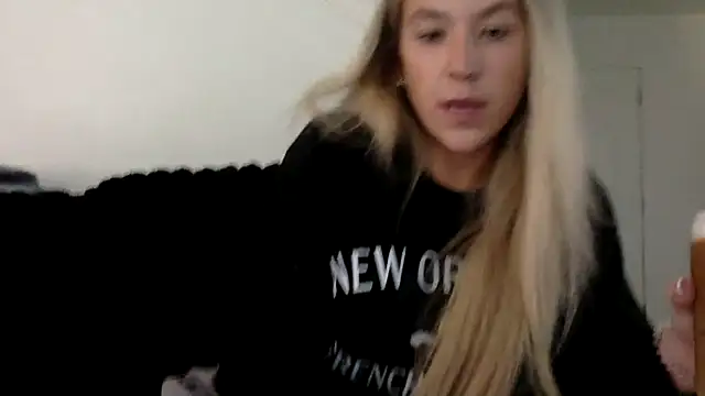 Misss alyssaaa online show from May 21, 3:21 pm