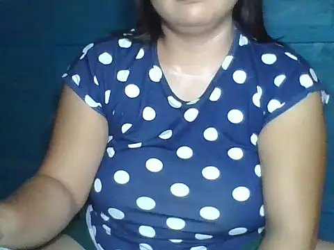 MommyKaye30 online show from July 13, 7:14 pm