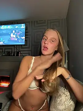 Exotic-Elsie online show from July 4, 10:16 pm