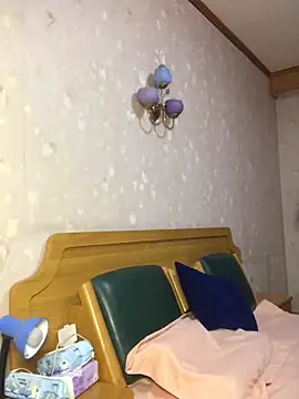 nidejiejie online show from May 4, 1:15 pm