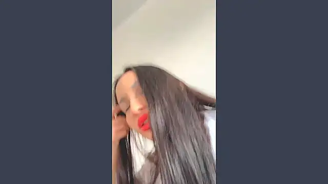 SnowyYpres online show from May 6, 12:53 pm